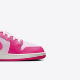 Air Low Valentine's Day